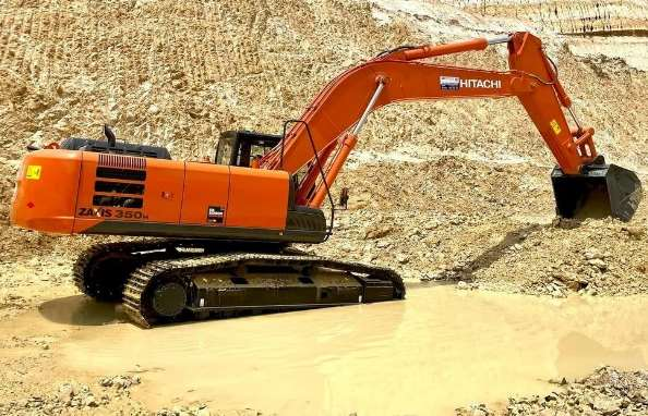 Excavator – Hitachi ZX350H (Unit 2)